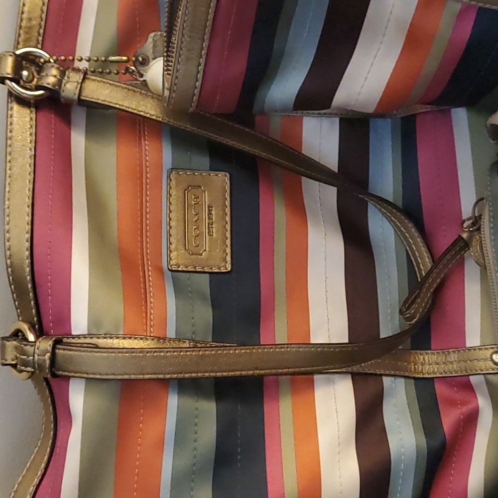 Coach bundle - Picture 2 of 6